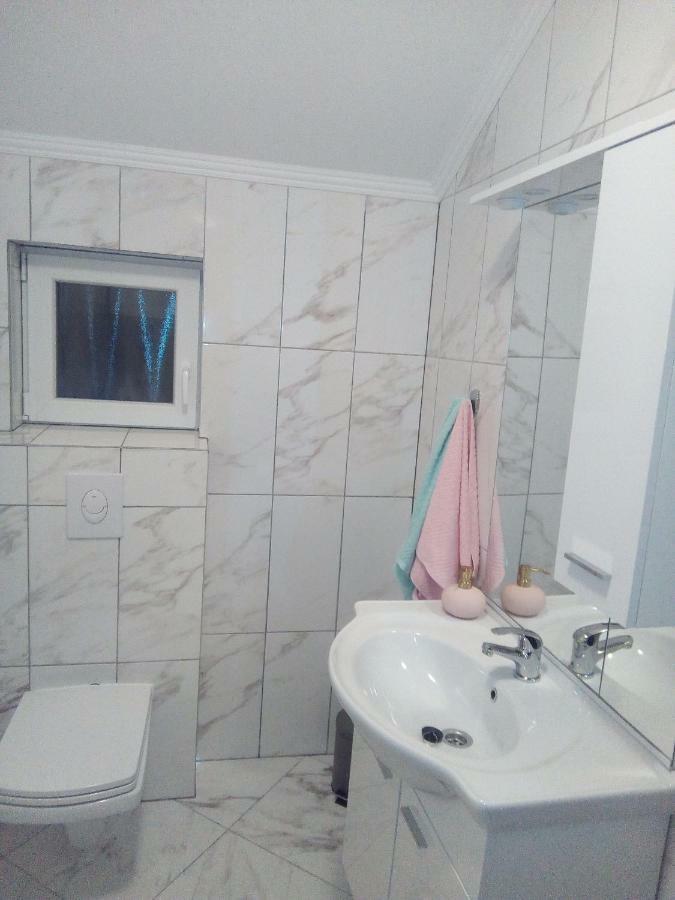 Studio Apartman Matkovic Imotski Exterior foto